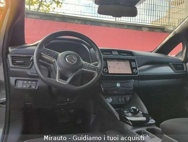 Nissan LEAF N-Connecta 40 kWh