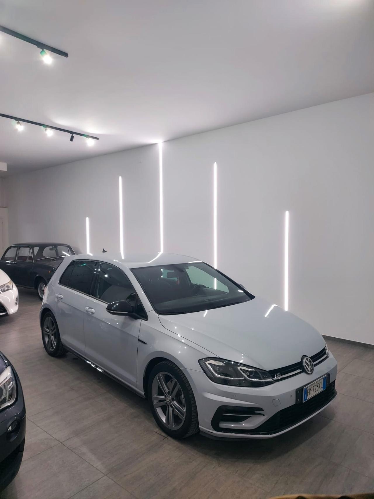 Volkswagen Golf 1.6 TDI 115 CV 5p. R-LINE 2018