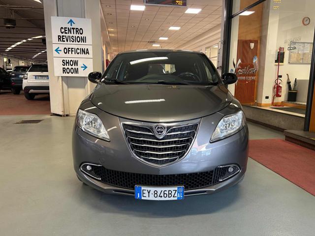 LANCIA Ypsilon 1.2 69 CV 5 porte Gold