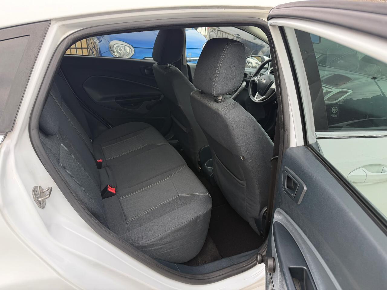 Ford Fiesta 1.4 TDCi 5p. Titanium