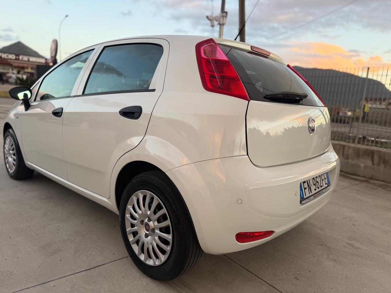 Fiat Punto 1.4 8V 5 porte GPL Street 2017