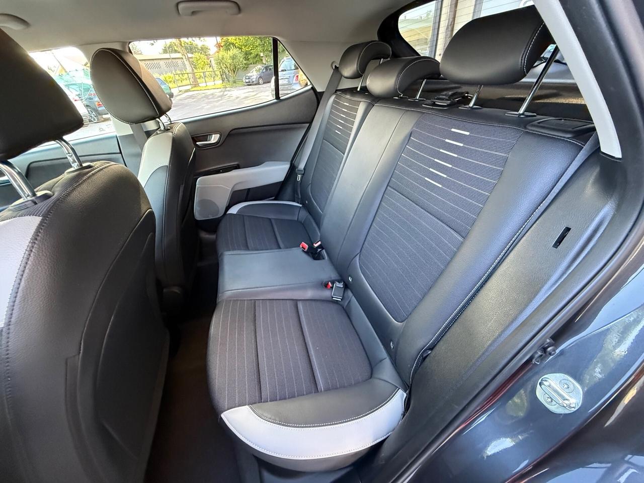 Kia Stonic 1.4 MPI 100 CV - Neopatentati