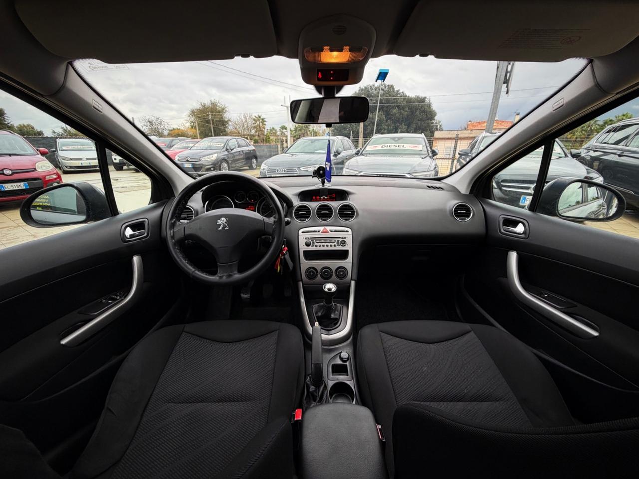 Peugeot 308 1.6 HDi 92 CV Active Garanzia 12 Mesi