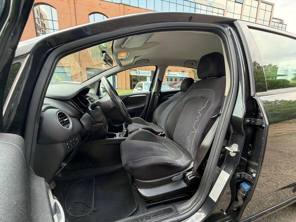 Fiat Punto 1.3 mjt 16v Young 75cv 5p