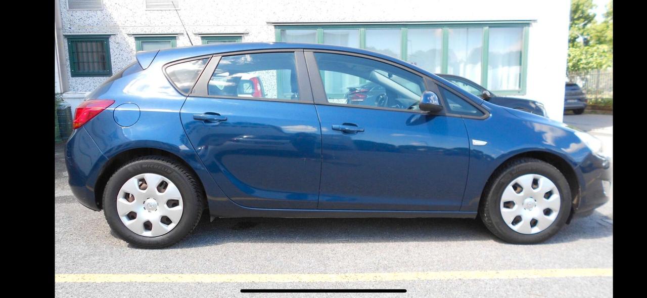 Opel Astra 1.4 100CV 5 porte Elective