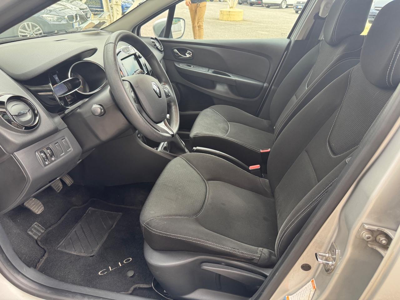 Renault Clio 1.2 Expression 2013