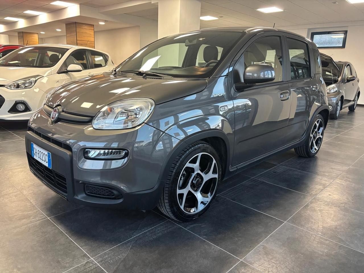 FIAT PANDA ANNO 2022 BZ IBRIDA ADATTA NEOPATENTATI KM 76 MILA