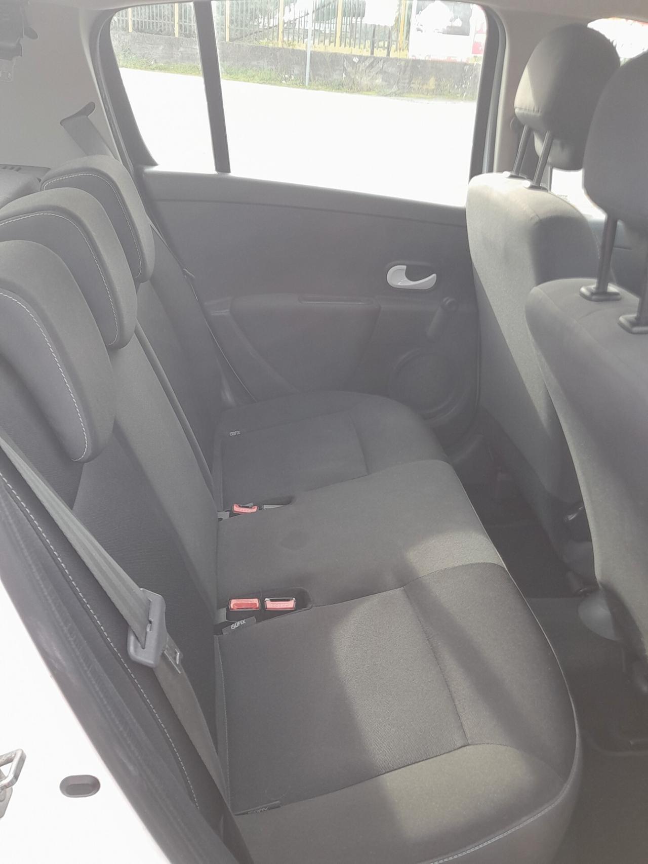 Renault Clio i 1.2 16V 5 porte YaHooi