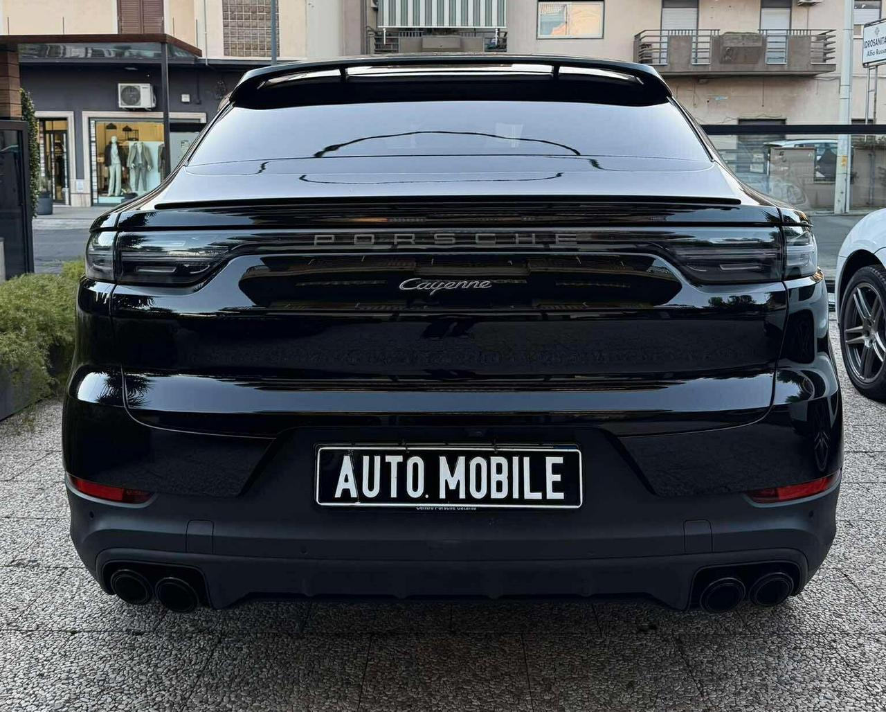 Porsche Cayenne Coupé 3.0 V6 E-Hybrid Platinum Edition