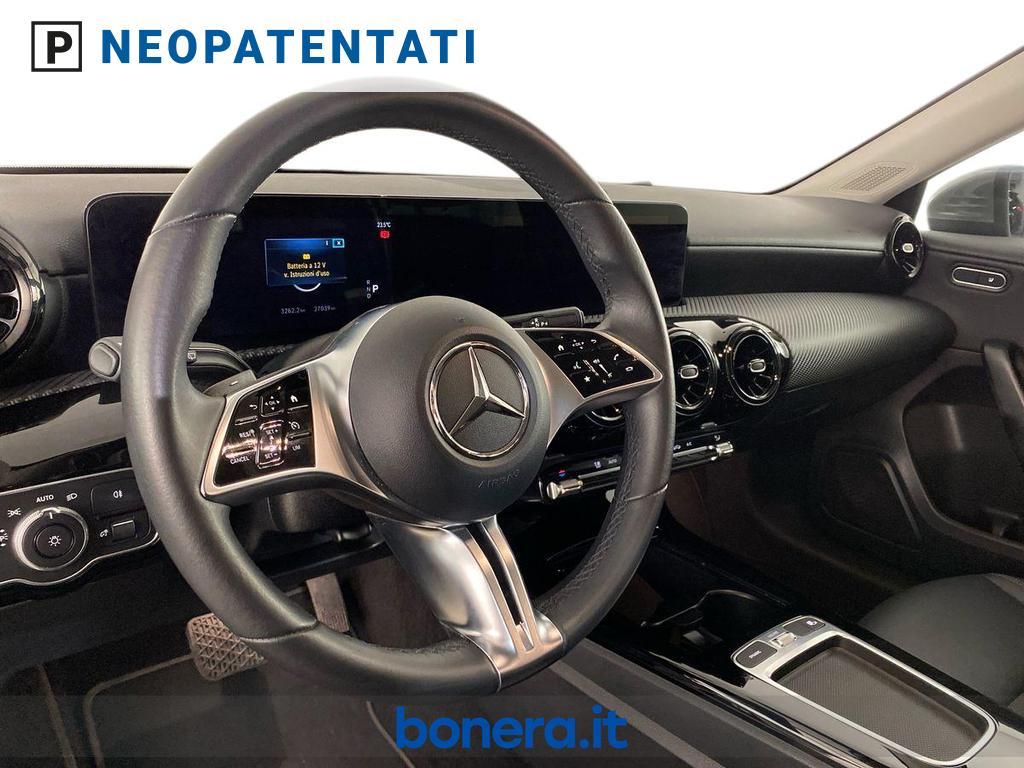 Mercedes Classe A 180 180 D Advanced 8G-DCT
