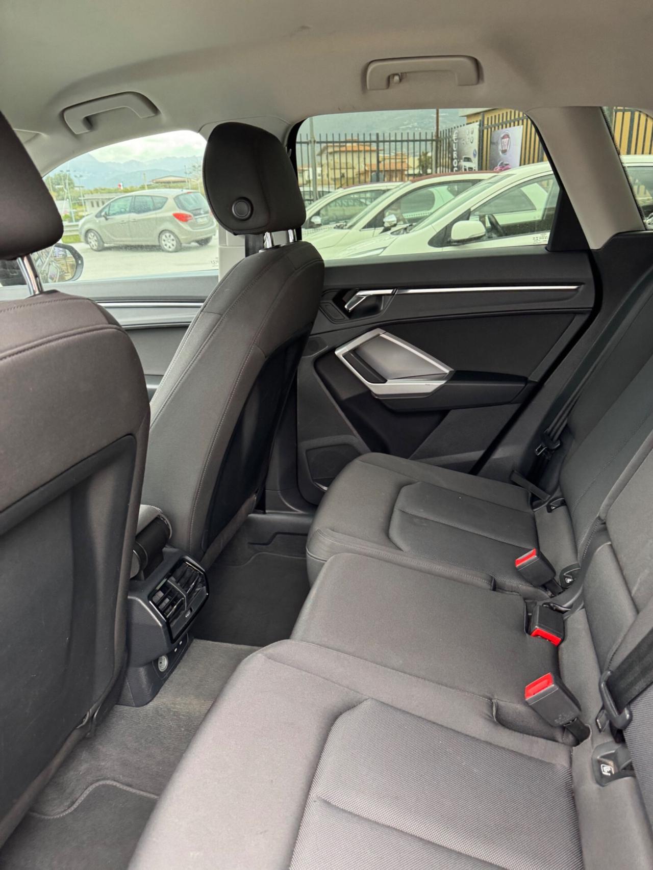 Audi Q3 2.0 TDI 150 CV quattro S tronic Sport