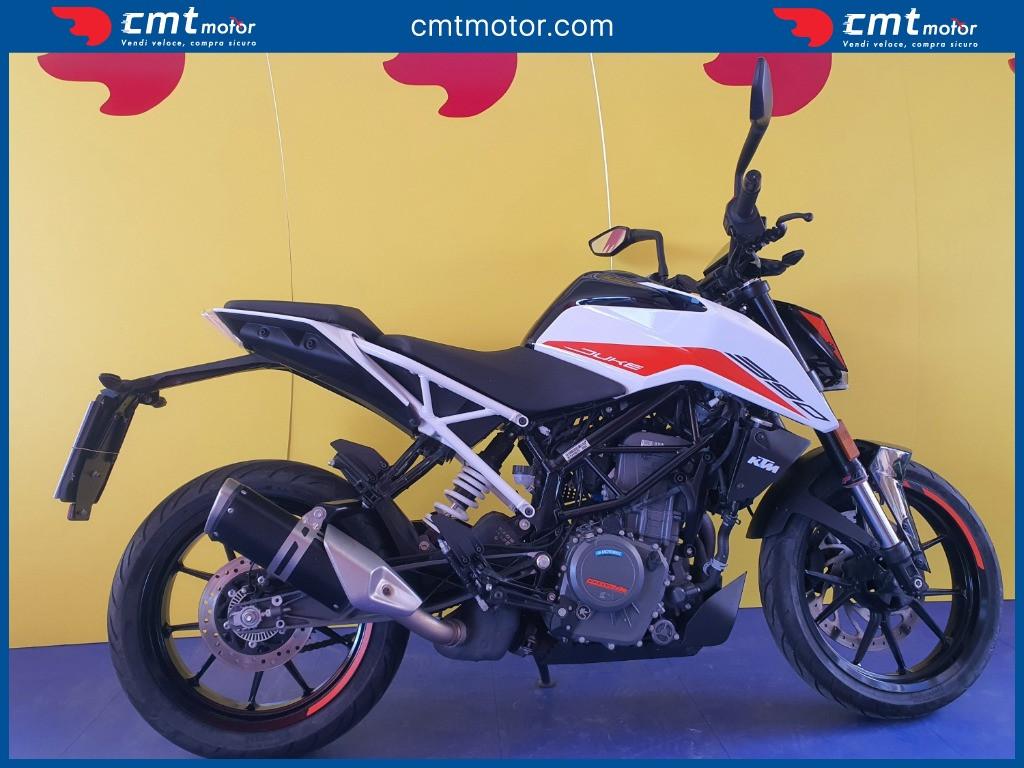 KTM 390 Duke - 2022