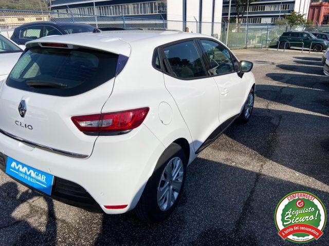 RENAULT Clio TCe 12V 90 CV GPL 5 porte Moschino Intens