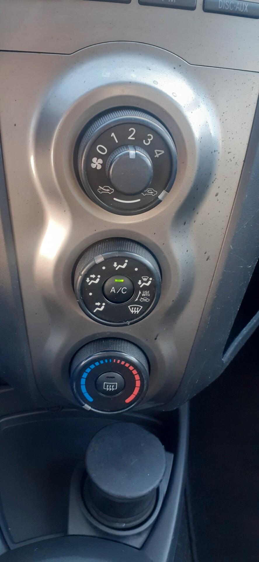 Toyota Yaris 2010 - 1.4 D-4D LB AUTOMOBILI