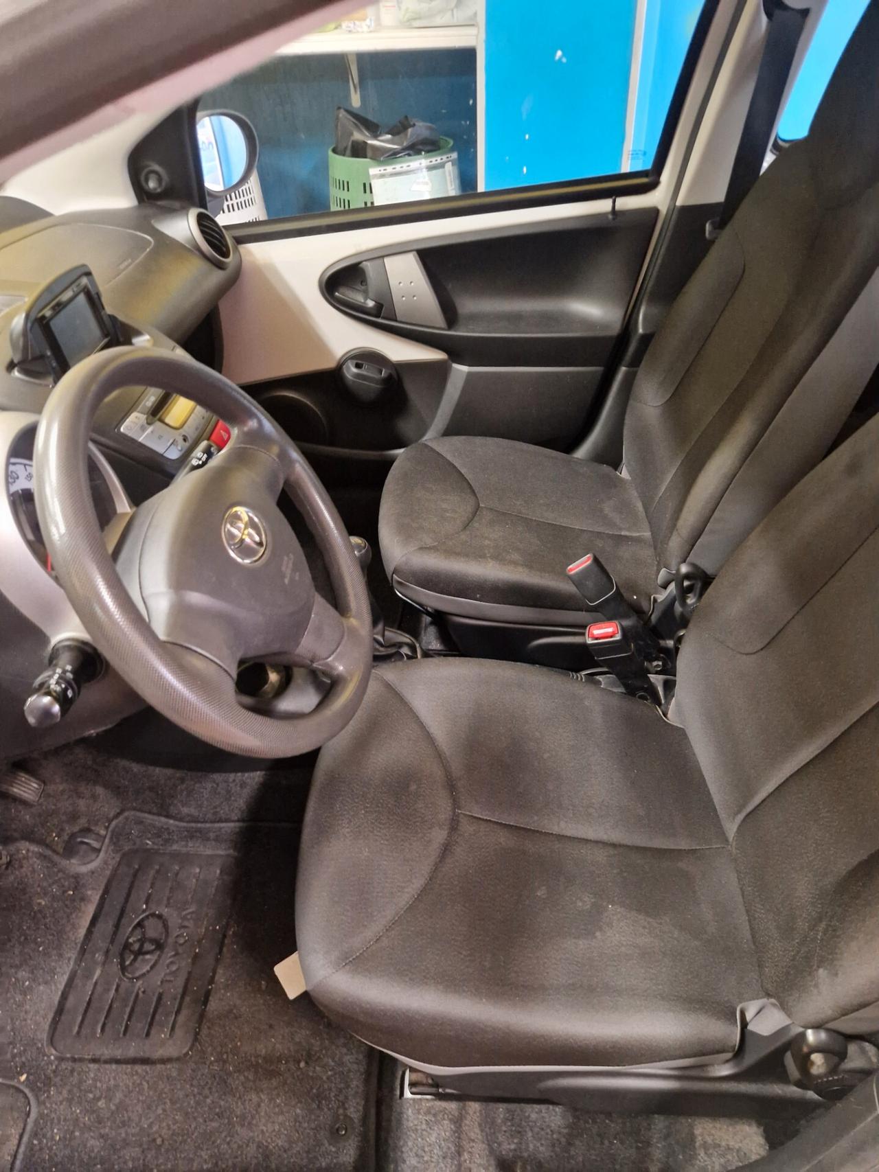 Toyota Aygo 1.0 68CV - 2013