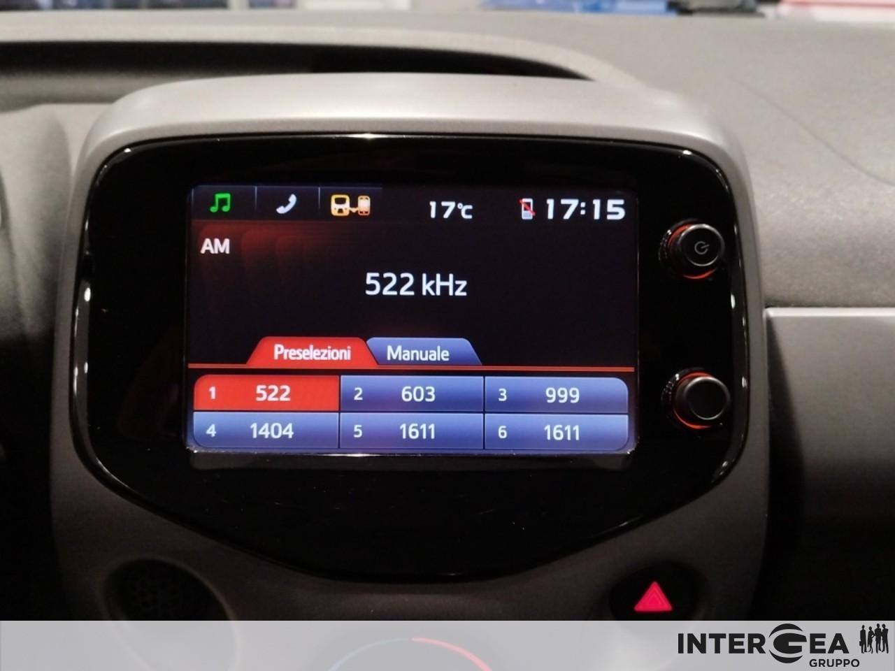 TOYOTA Aygo 5p 1.0 x-business 72cv