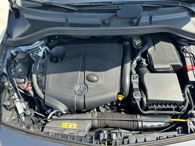 MERCEDES-BENZ B 200 d Automatic Sport