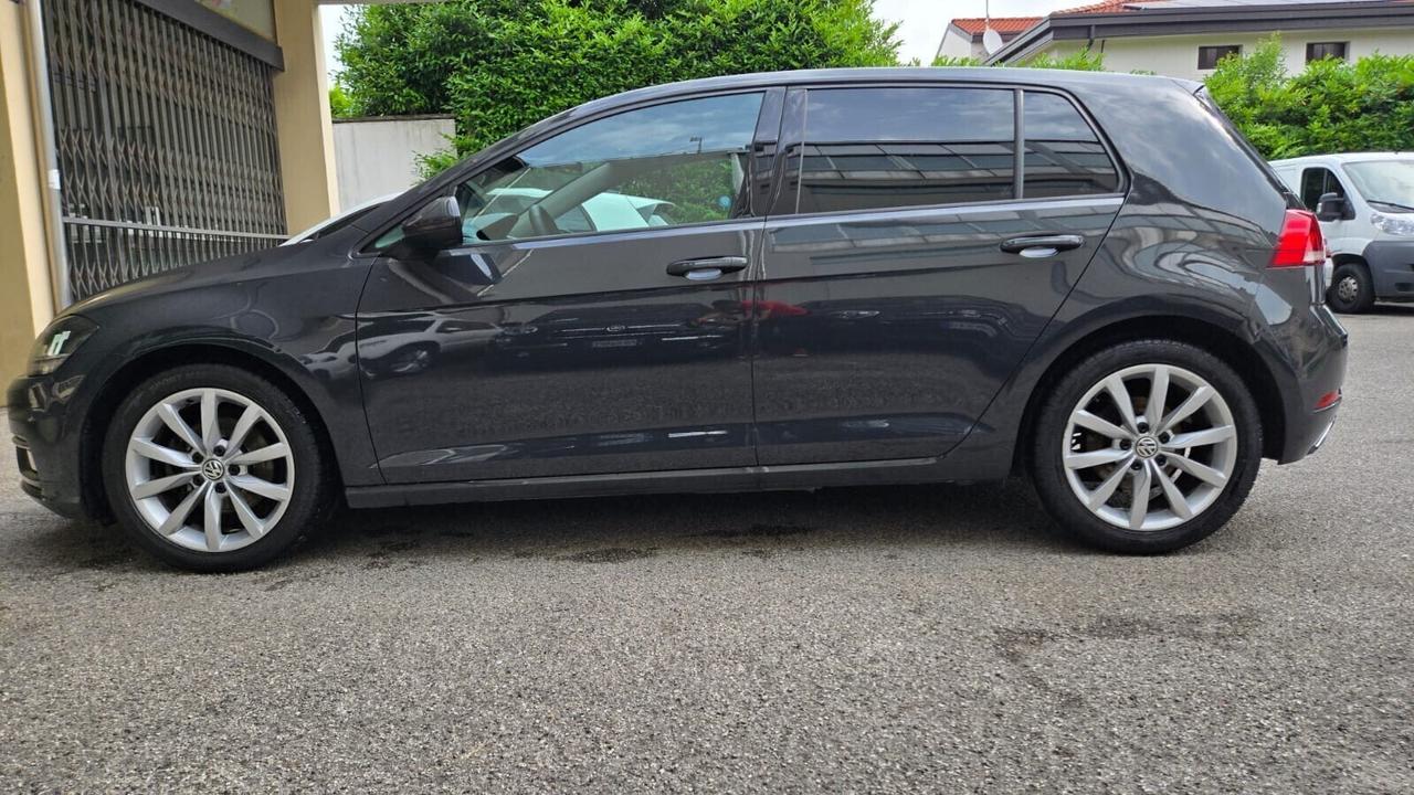 Volkswagen Golf 7.5 R-Line 1.6 TDI 115CV DSG Highl