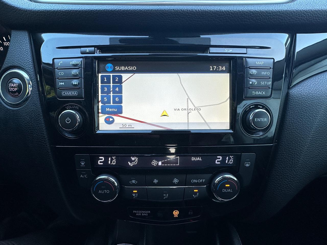 Nissan Qashqai 1.6 dCi 2WD Tekna - 2015