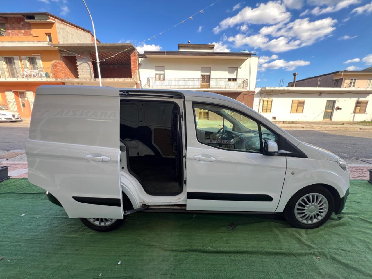 Ford Transit Courier 1.6 TDCi 95CV Van Trend