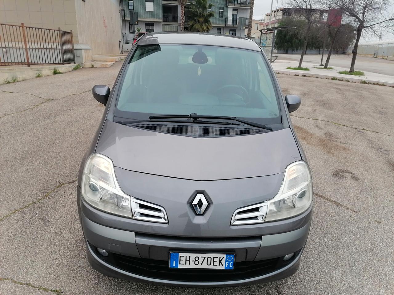 Renault Modus Grand 1.2 benz *110.000km* 2011