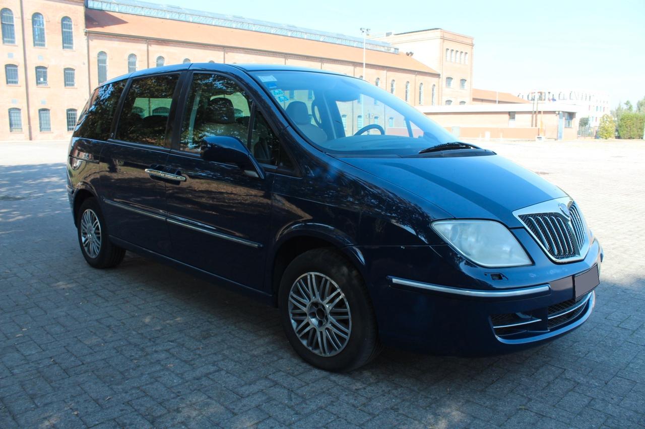 Lancia Phedra 2.0 MJT 136 CV Platino