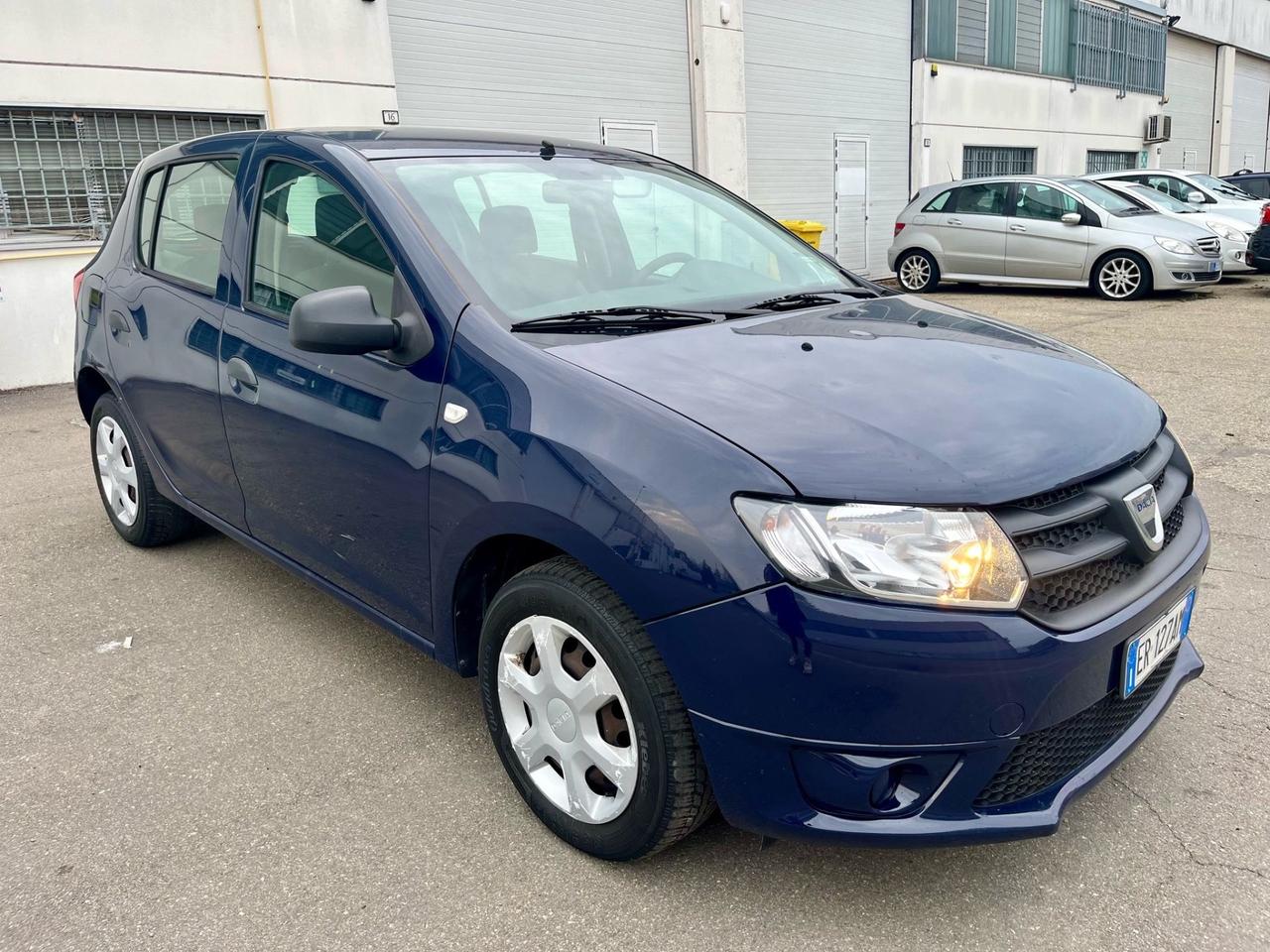 Dacia Sandero 1.2 GPL(scadenza 2033) 122.000km 2013 neopatentati