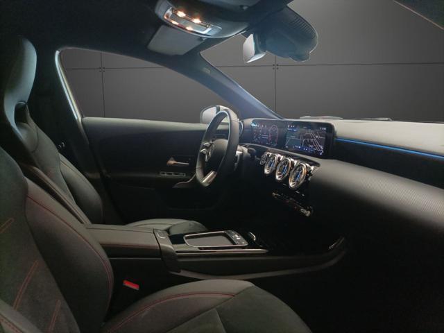 MERCEDES-BENZ A 180 Automatic AMG Line
