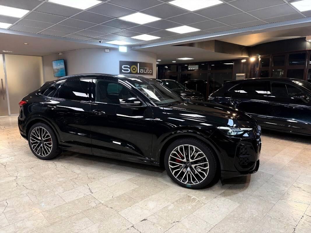 Audi Q5 Sportback 2.0 TDI MHEV quattro S line Edition S tronic – Adaptive Air MMI Pro 21” Head-Up Panorama