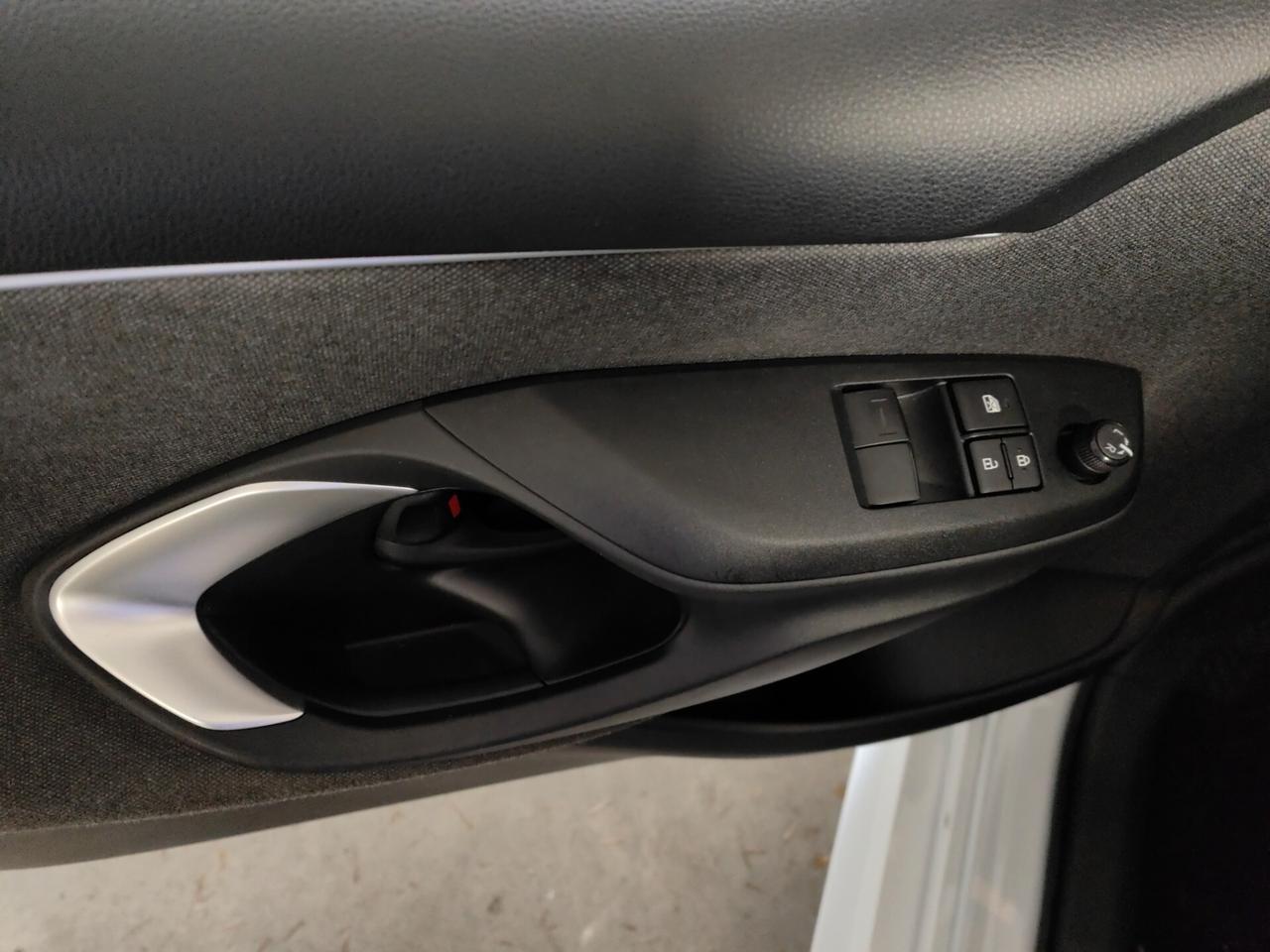 Toyota Yaris 1.5 Hybrid 5 porte Active