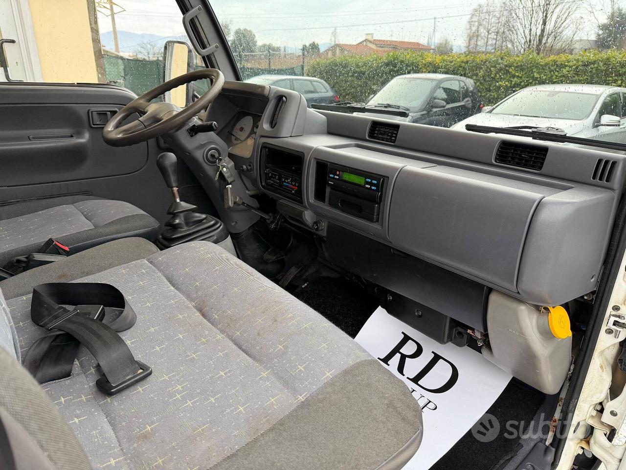 Nissan Cabstar 120.35 3.0 Tdi PL-RG Cabinato SE Ca