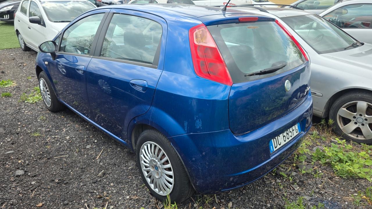 Fiat Grande Punto 1.2 benzina neopatentati
