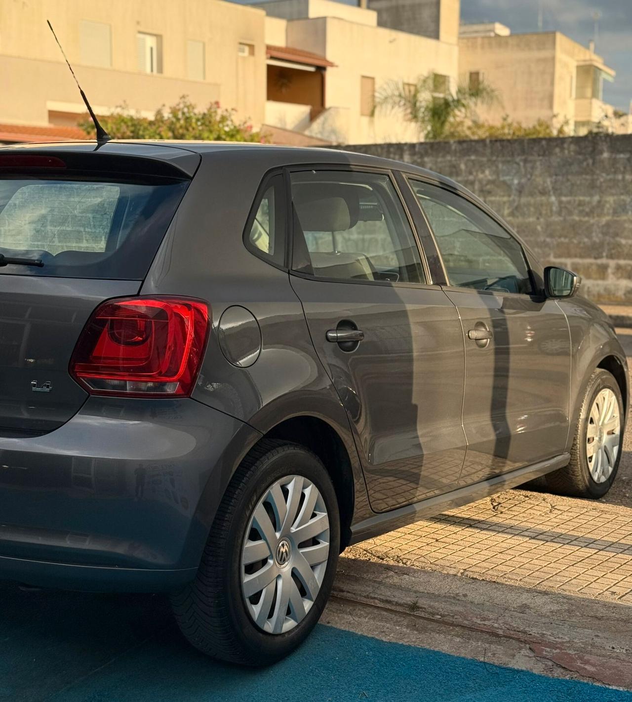 Volkswagen Polo 1.4 5 porte Highline