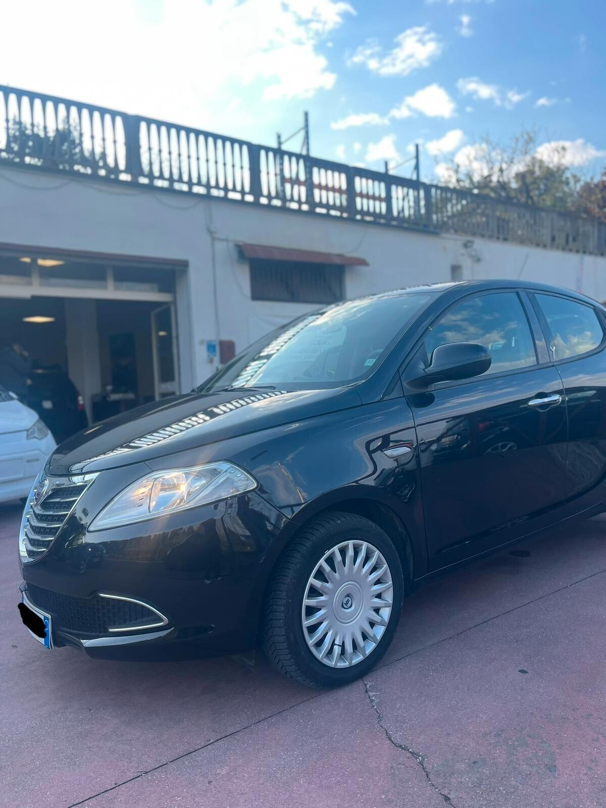 Lancia Ypsilon 1.3 MJT 16V 95 CV 5 porte S&S Elle