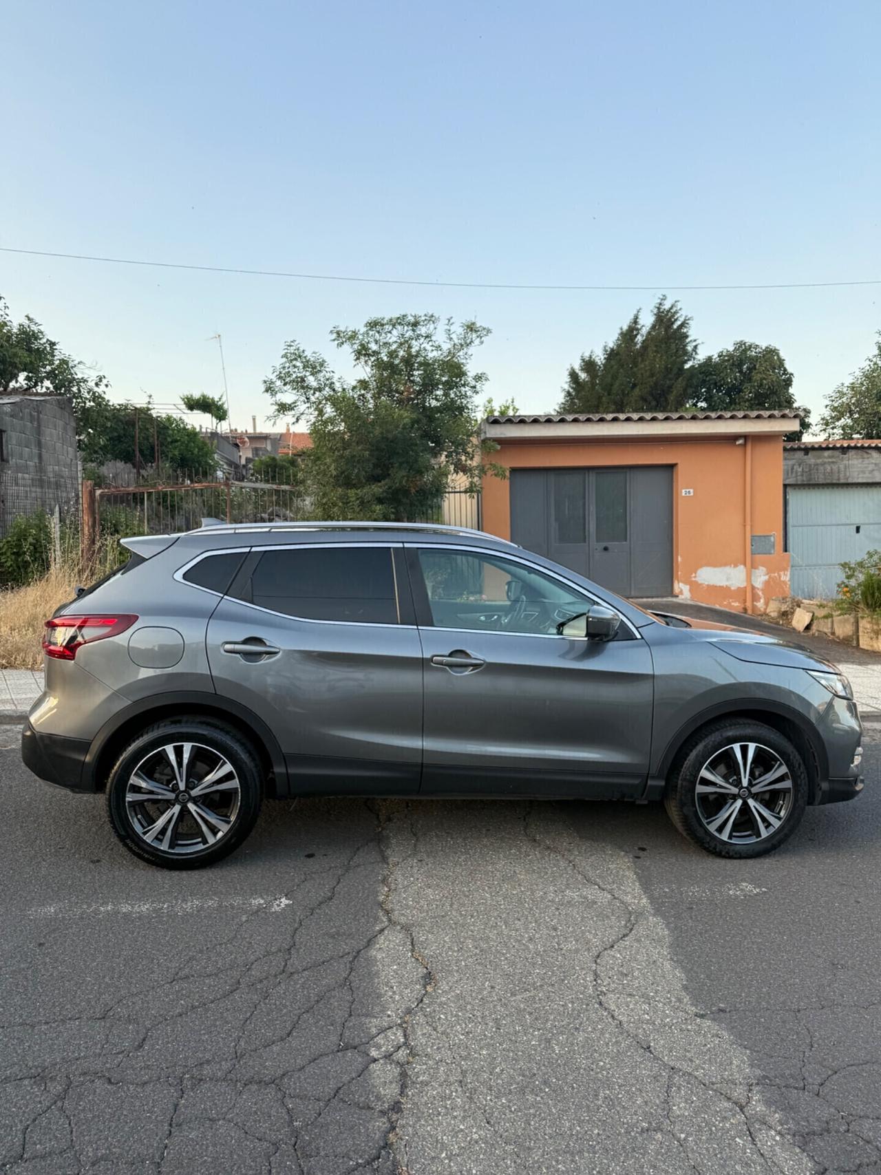 Nissan Qashqai 1.5 dCi Tekna tetto panoramico