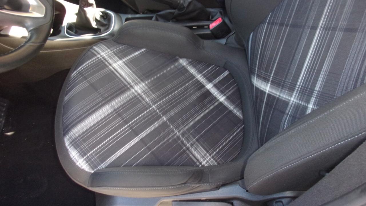 Opel Corsa 1.4 90CV GPL Tech 5 porte b-Color