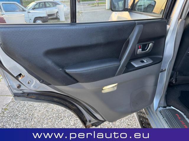 MITSUBISHI Pajero 3.2 DI-D 16V 7posti CAMBIO AUTOMATICO