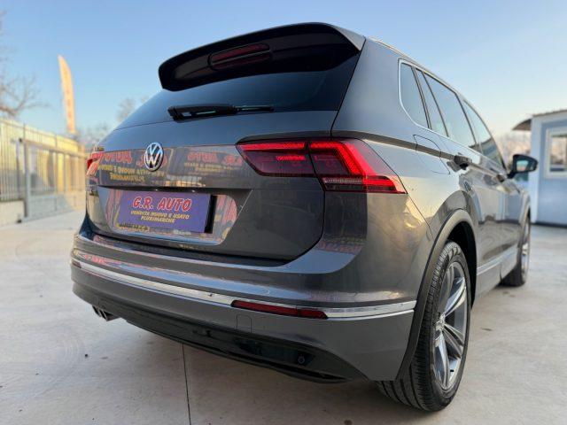 VOLKSWAGEN Tiguan 2.0 TDI DSG R-LINE GARANZIA Iva esp