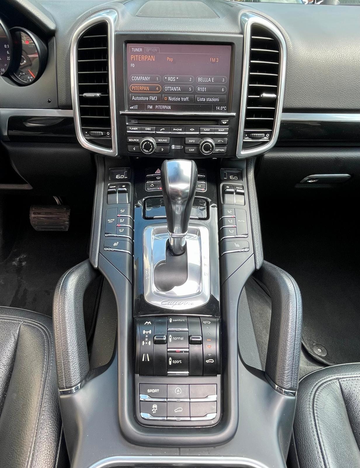 Porsche Cayenne - All-Black CERCHI 21 TETTO PANORAMICO