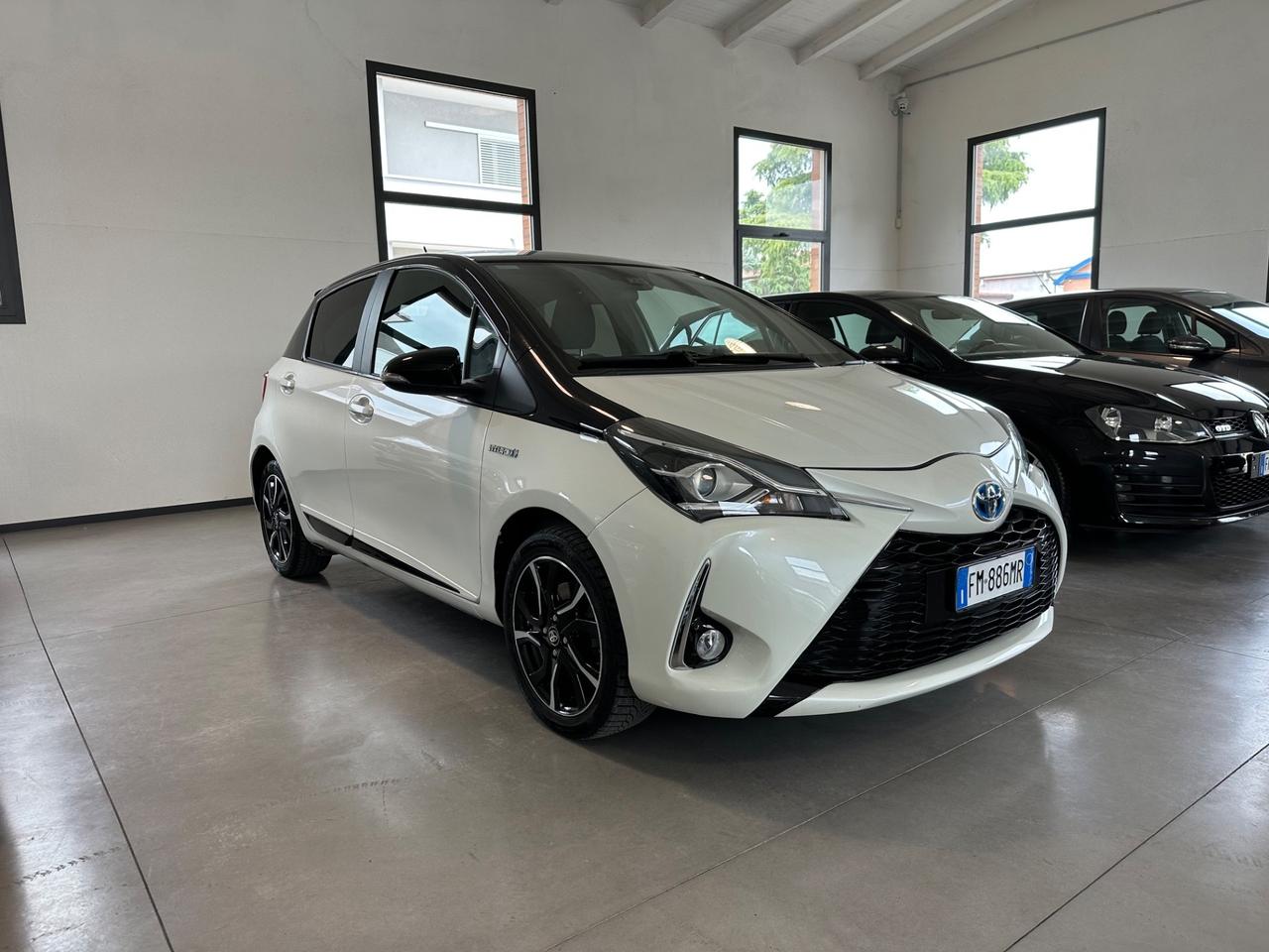 Toyota Yaris 1.5 Hybrid 5 porte Active