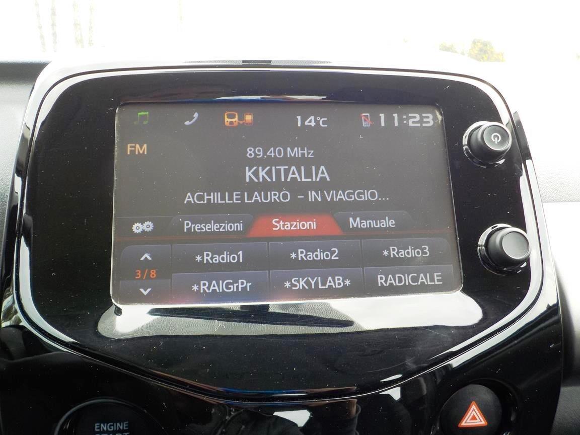 Peugeot 108 VTi 68 ETG 5 porte Allure Cambio Automatico