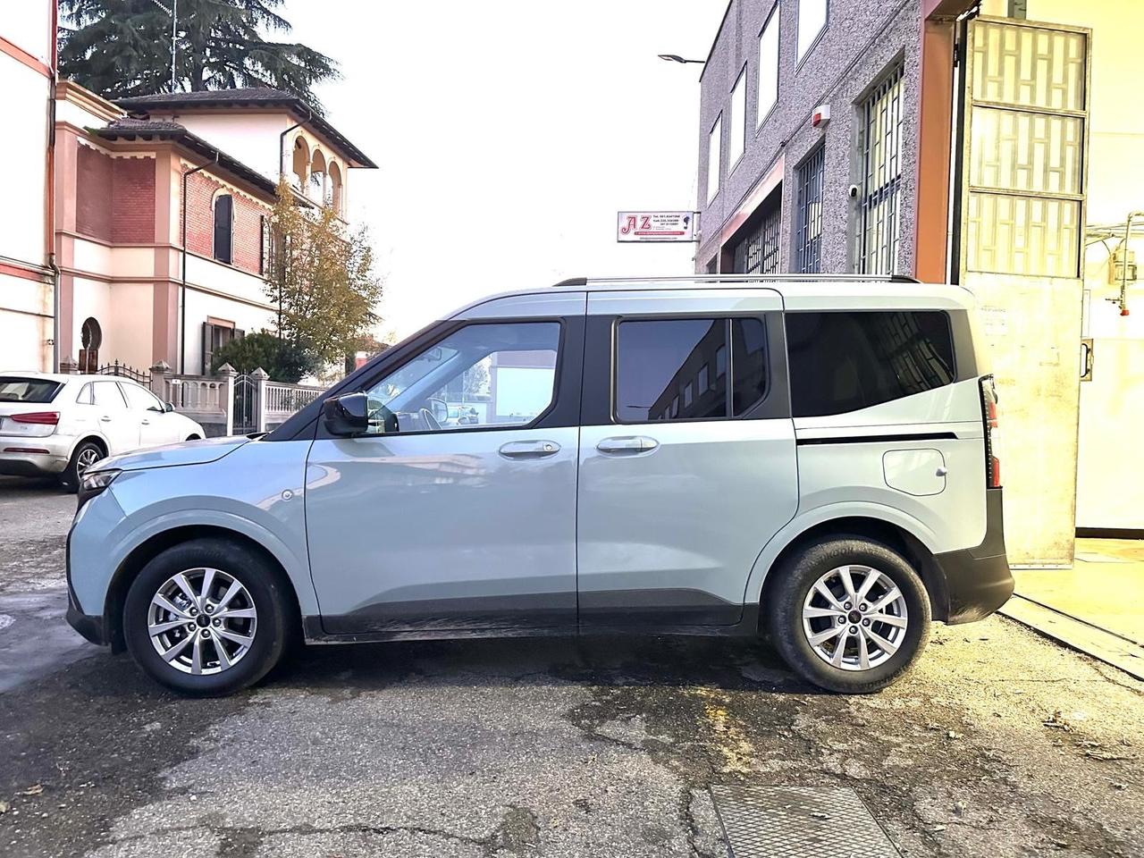 Ford Tourneo Courier Tourneo Courier 1.0 EcoBoost Titanium