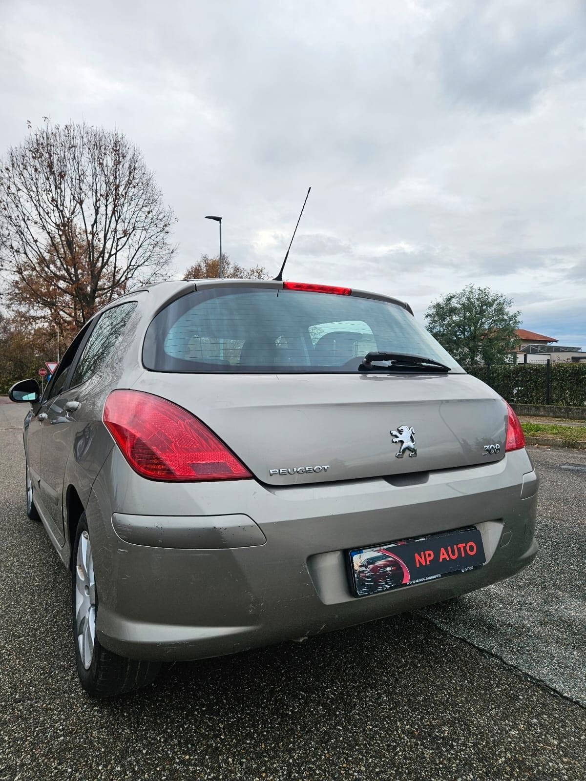Peugeot 308 NEOPATENTATI