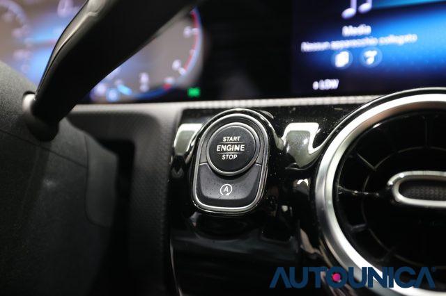 MERCEDES-BENZ A 180 D AUTOMATICA SPORT FARI FULL LED