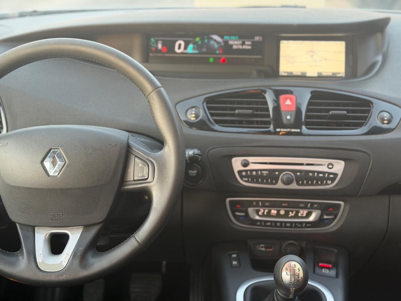 Renault SCENIC 1.5 DIESEL 2011 - RETROCAMERA