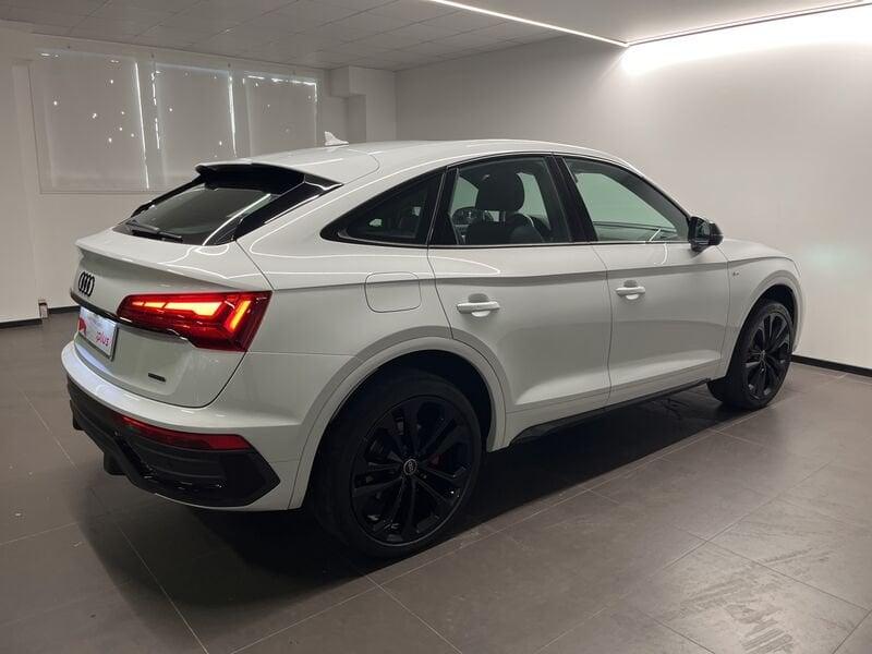 Audi Q5 Audi Sportback S line plus 40 TDI quattro 150(204) kW(CV) S tronic