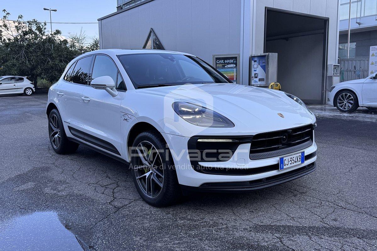 PORSCHE Macan 2.0