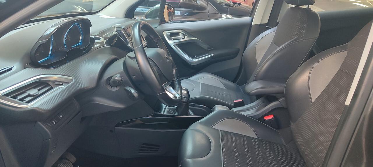 Peugeot 2008 PureTech 82 Active