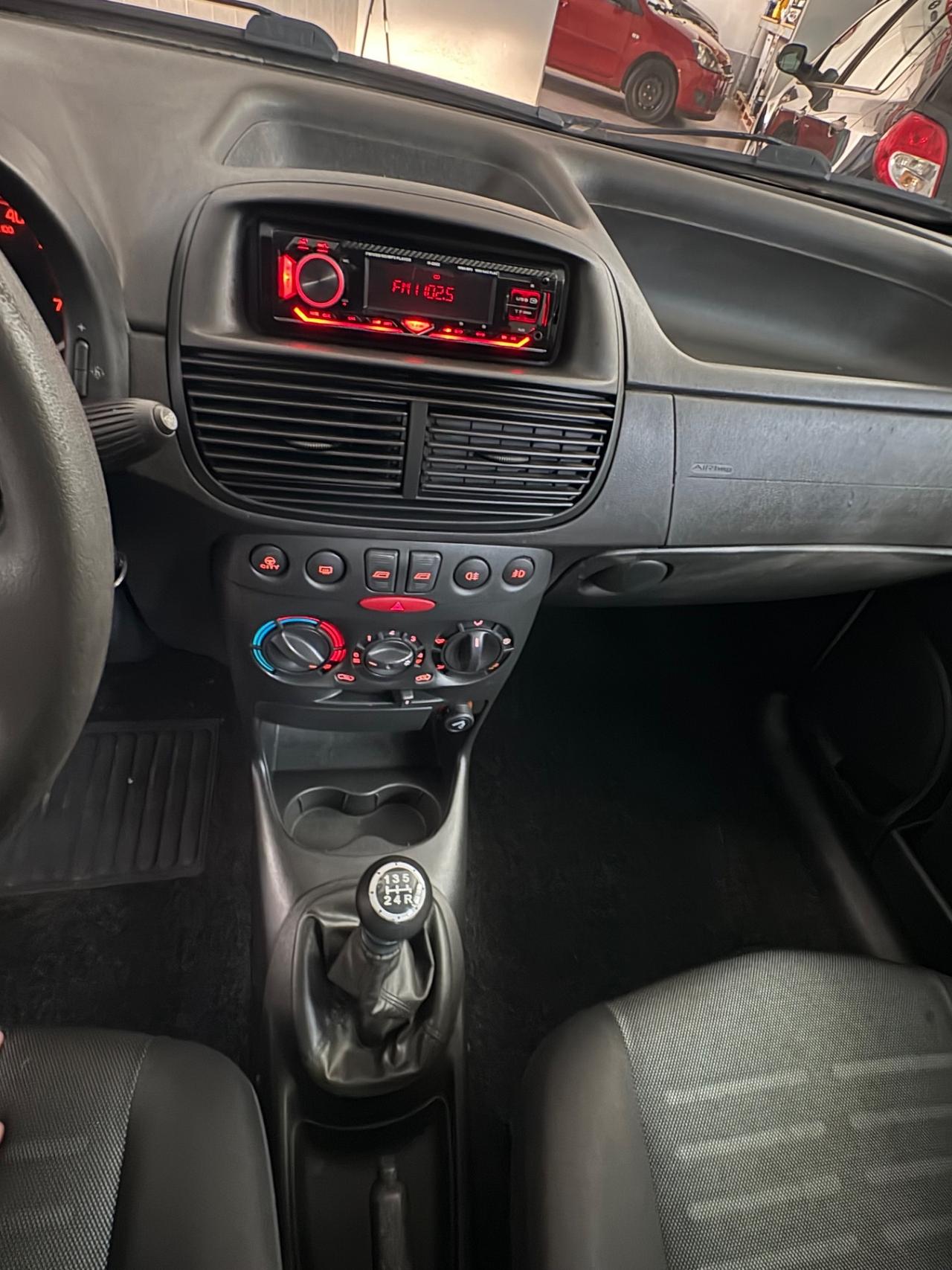 Fiat Punto 1.2 GPL 60cv anno 2009 neopatentati