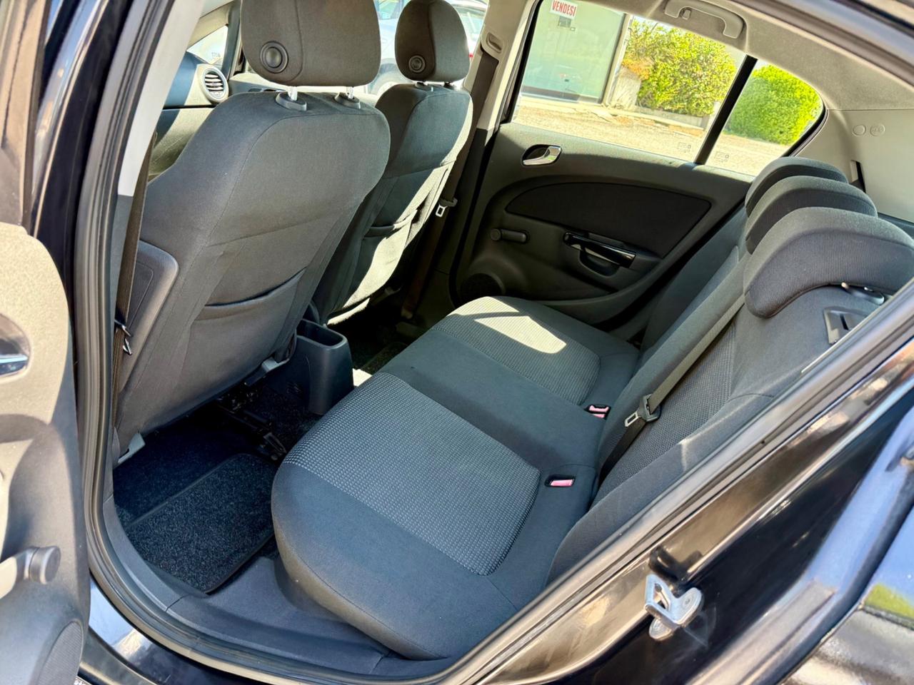 Opel Corsa 1.2 5 porte Ok Neopatentati